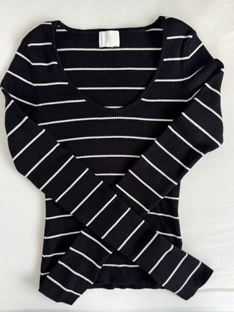 Schickes H&M Shirt, schwarz/weiss gestreift, Gr. S