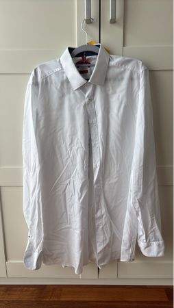 Herrenhemd weiss Grösse 43, slimfit