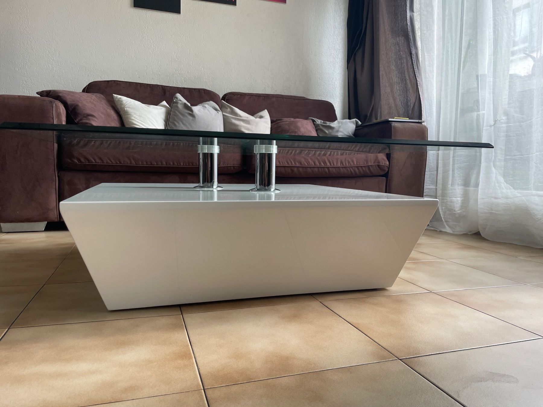 Tables: Table basse en verre – D'occasion à St-Imier par dos_8k5r 1