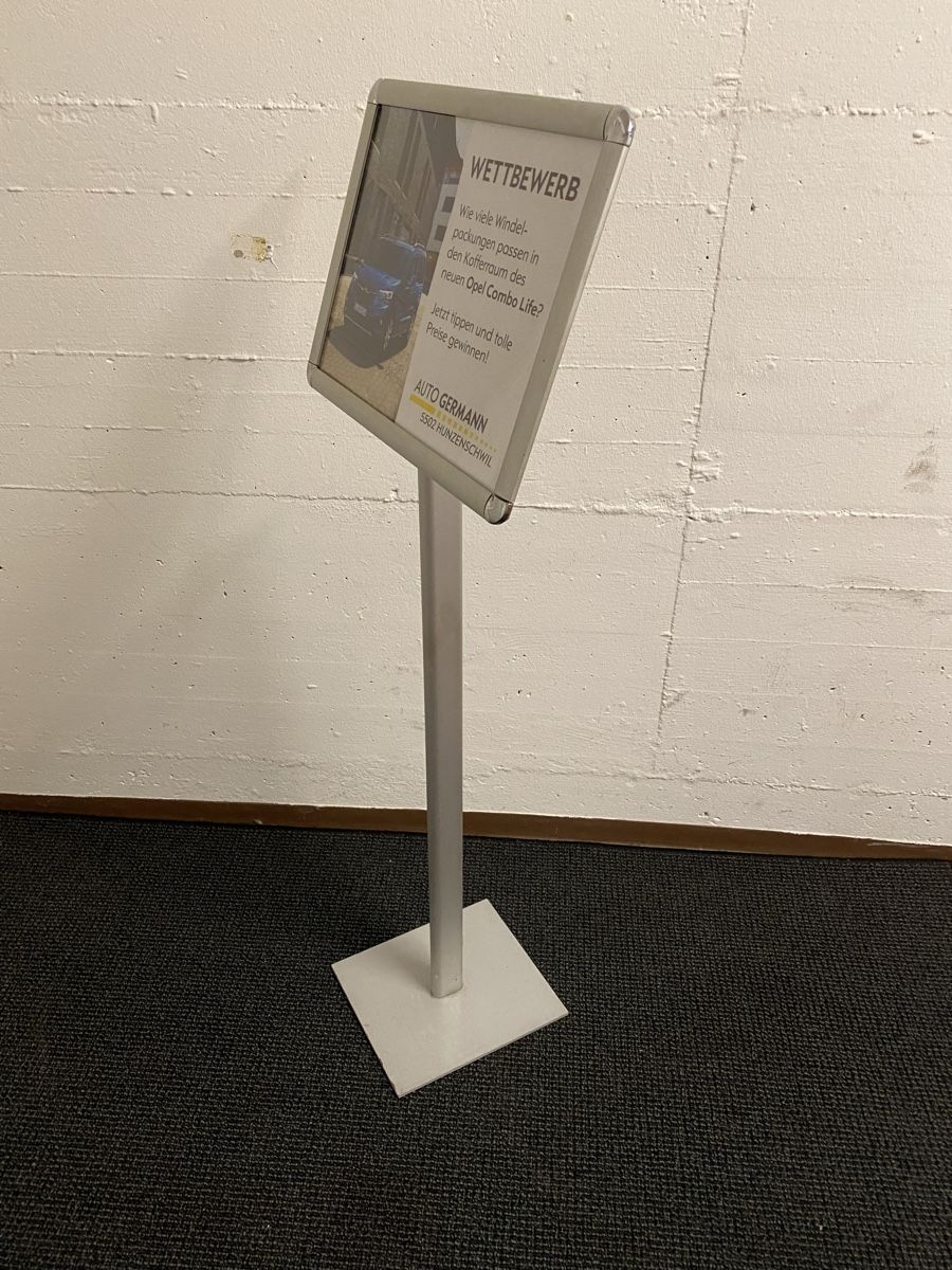 Equipement de magasin & Foires: Plakatständer – D'occasion à Hägglingen par Karin0802 1
