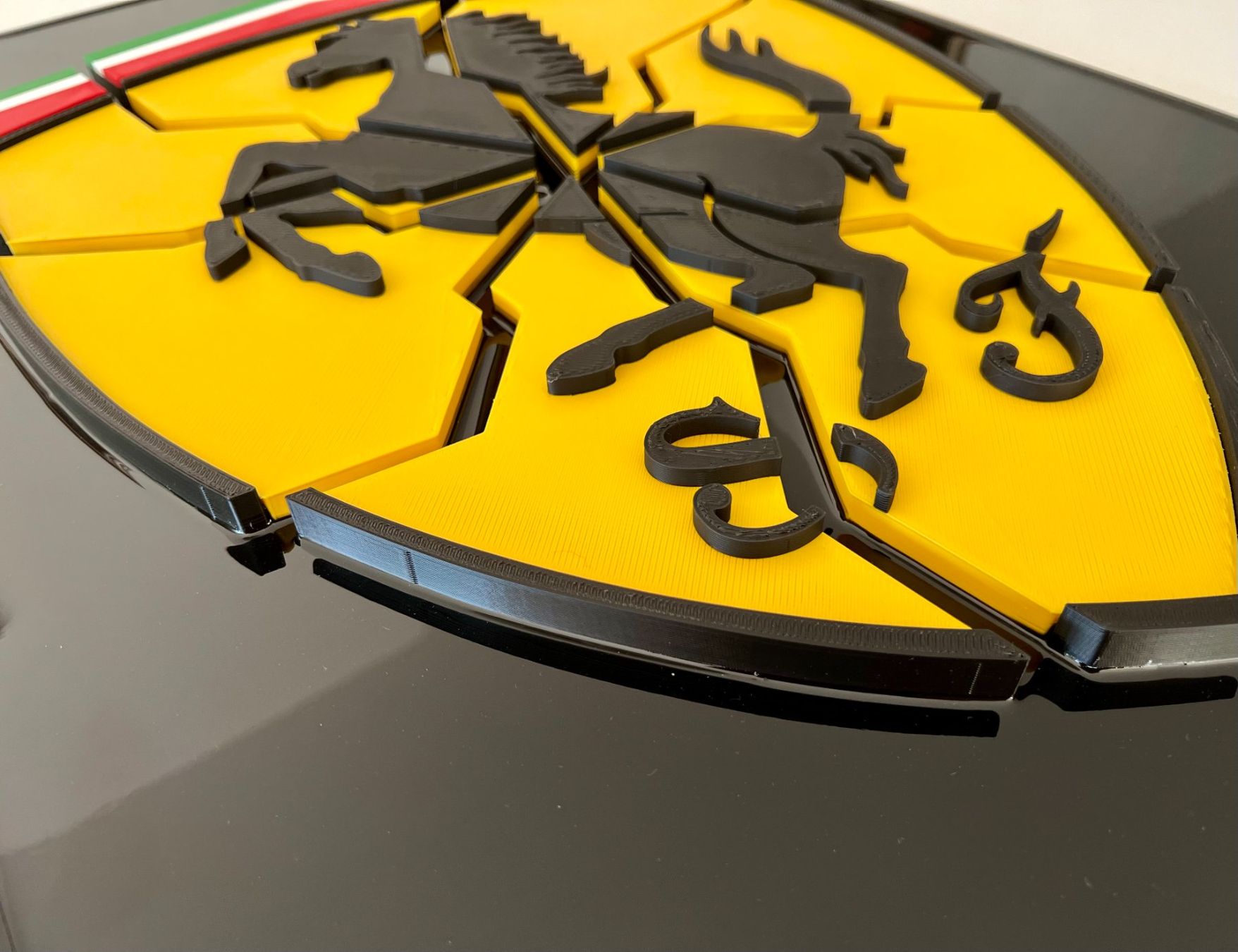 Dipinti: FERRARI CRASH 3D print artwork - Ltd.05/49, with Certificate – Nuovo e nell'imballaggio originale da Le Mont-sur-Lausanne venduto da luxurylover 3