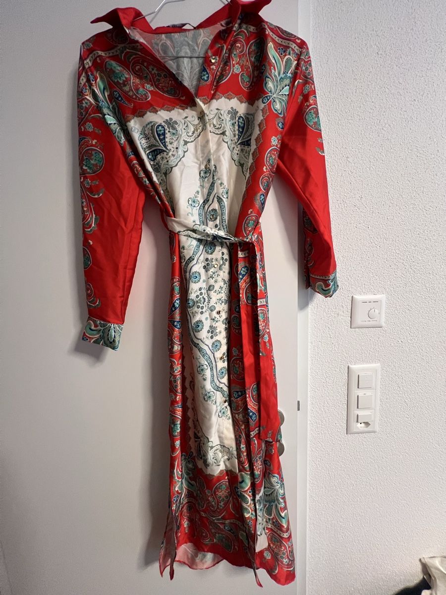 Zara Kleider: Kleid – Neu (gemäss Beschreibung) aus Zürich von tyr_5j6q 3