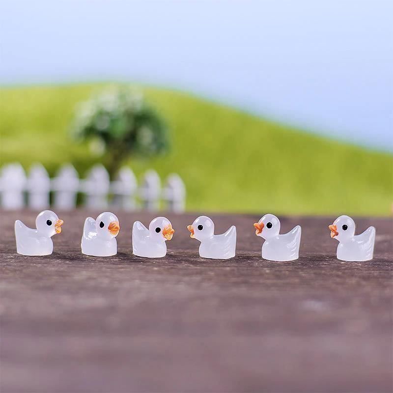 Tutte le decorazioni: 50 x fluoreszierende Mini-Ente – Nuovo e nell'imballaggio originale da Gurmels venduto da Swisspod 1