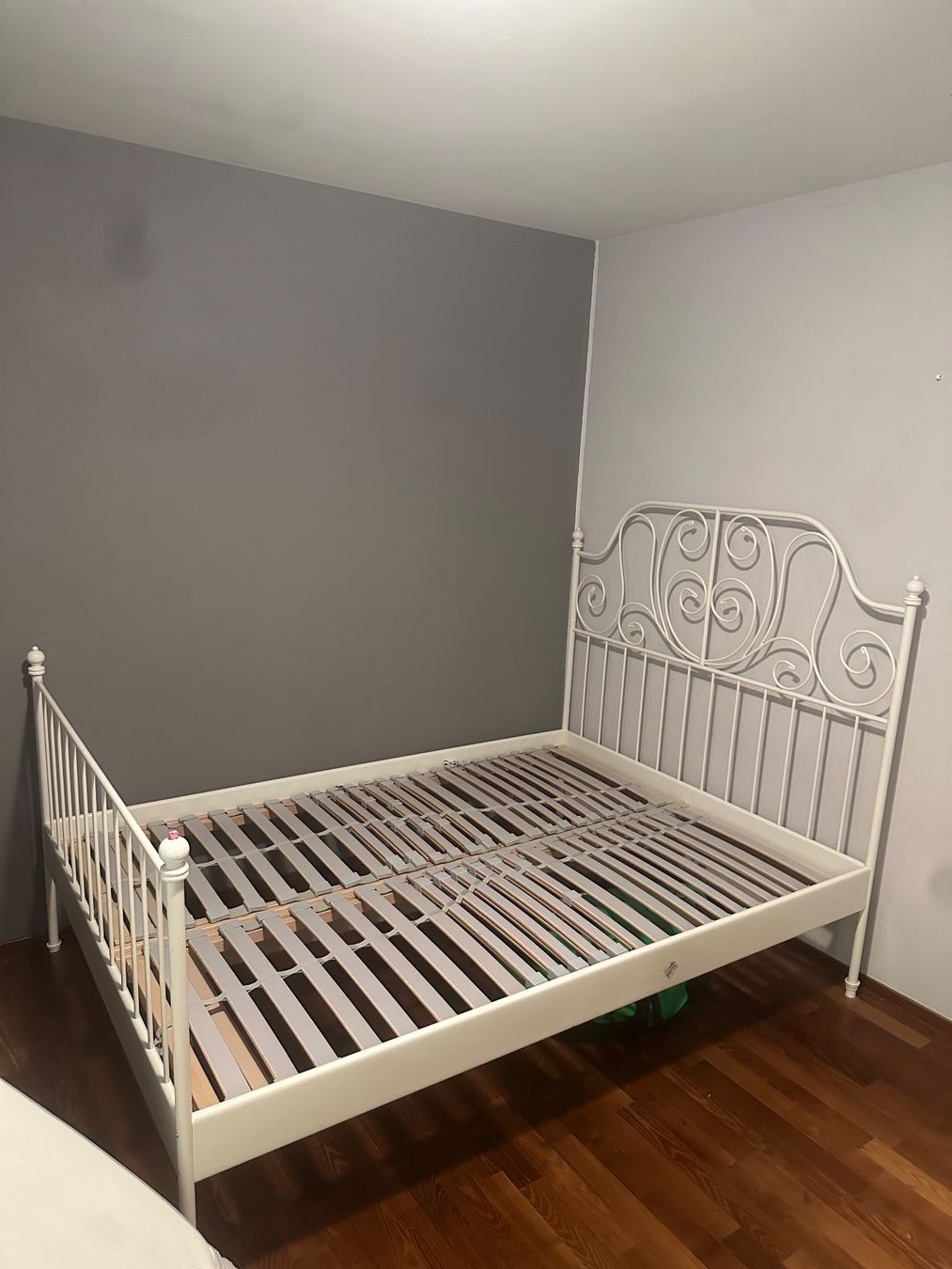 Ikea Letti: Weisses Metallbett – Usato da Zumikon venduto da Rony-Zurich