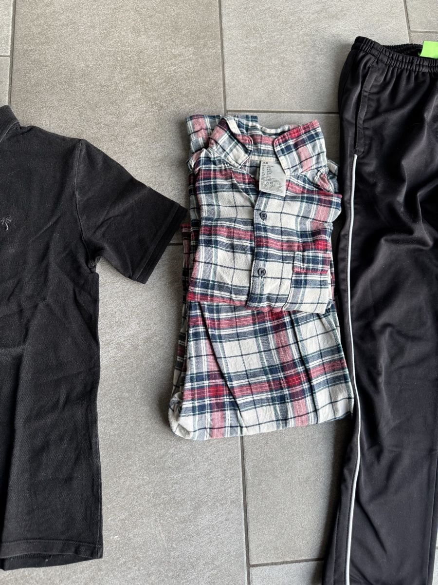 Lotti & Set di vestiti: Kleiderpaket 140/146 – Usato da Glattfelden venduto da Gloeckchen 2