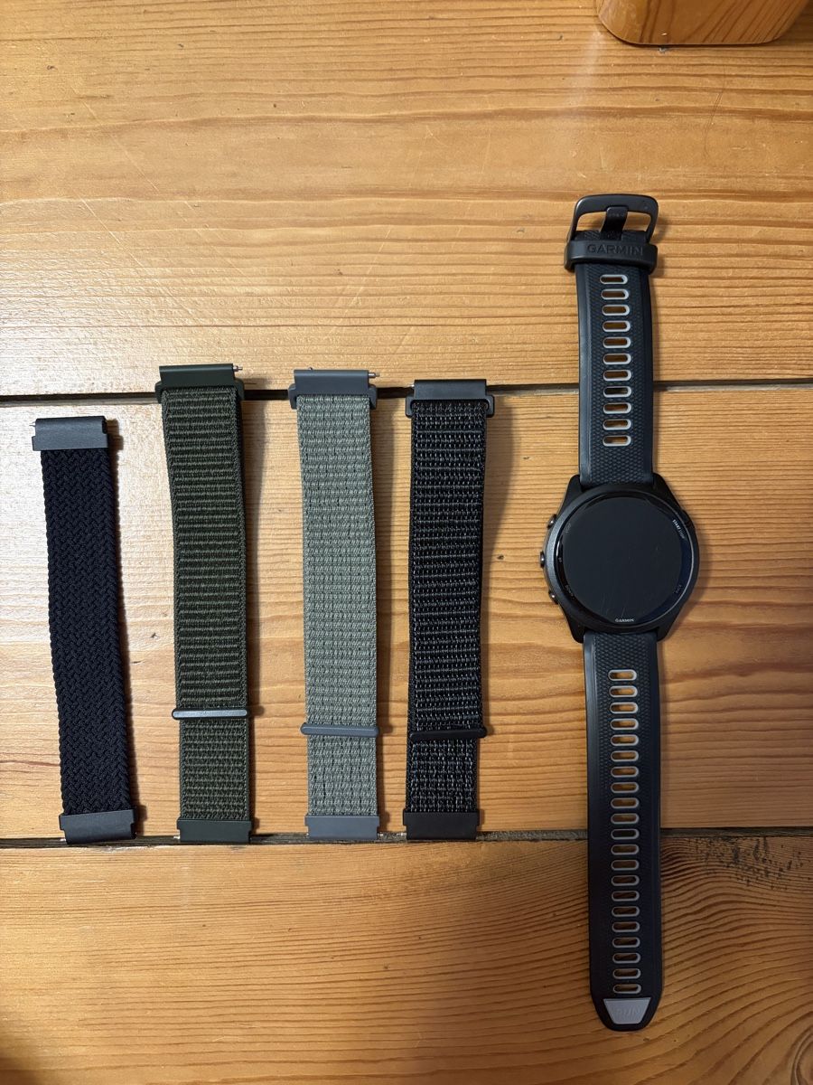Garmin Smartwatch: Montre connectée Garmin Forerunner 265 – Usato da Bouveret venduto da luc_d2lg