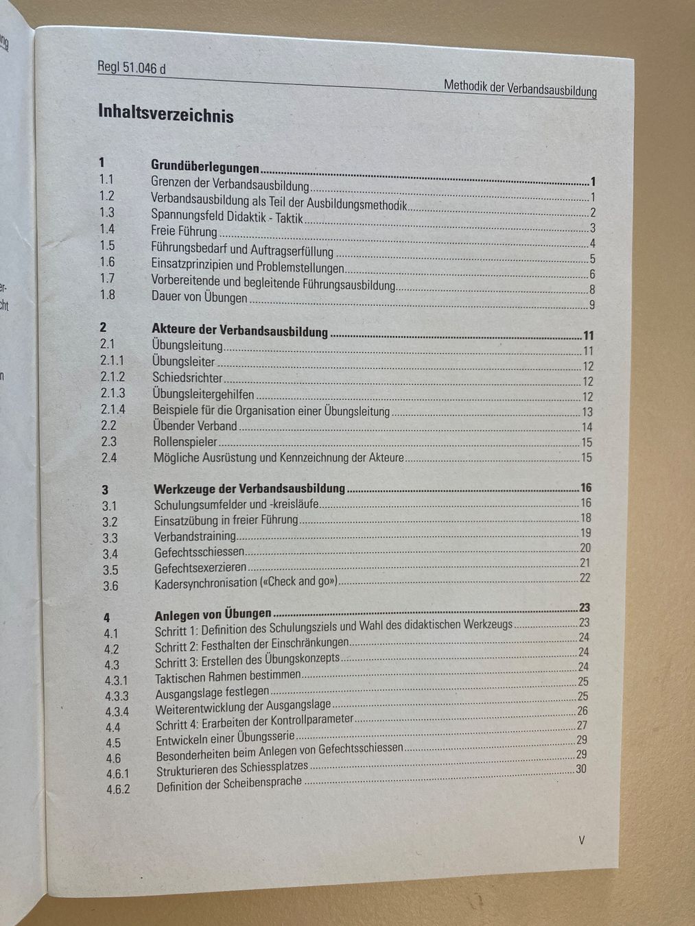 Libri: Methodik der Verbandsausbildung bis Stufe Einheit - CH Armee – Usato da Brütten venduto da Hst1 1