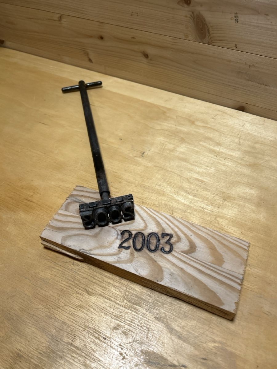 Alle Werkzeuge: Marqueur à chaud année 2003  – Gebraucht aus Corcelles NE von Avossouhaits