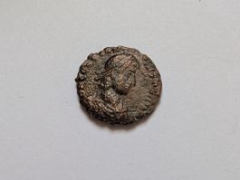 🇮🇹 Rome, reduced follis, AE3/4, mid-300s Constantin II