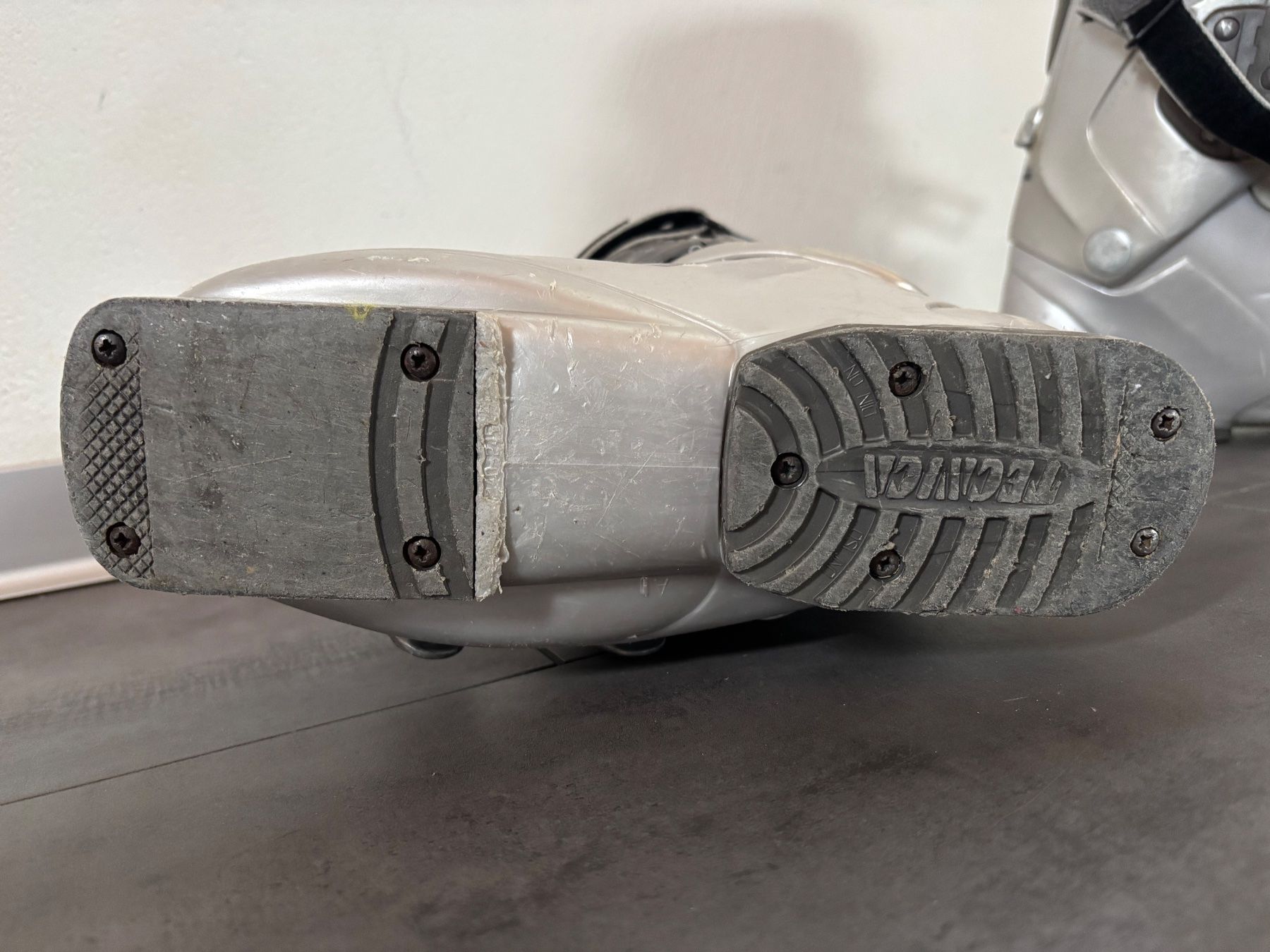 Tecnica Scarpe per ragazzi: Tecnica Skischuhe ca gr 36/37 – Usato da Gunzwil venduto da gerda7 2