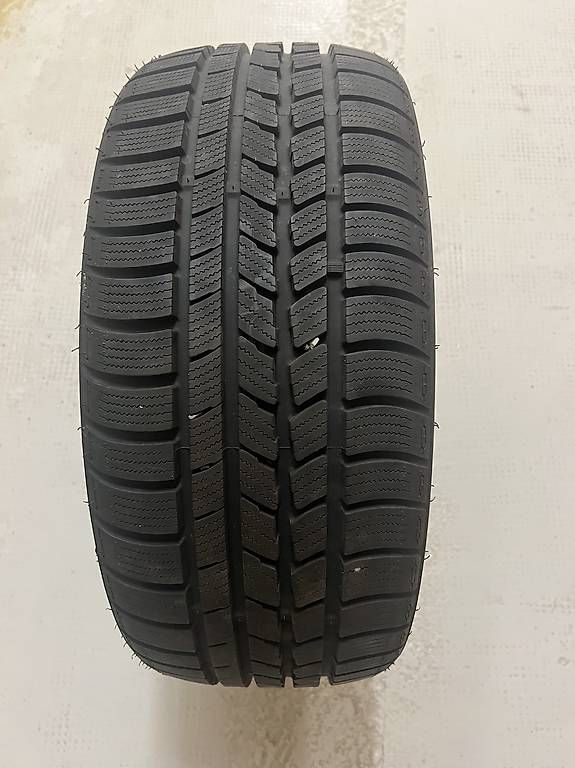 Pneus & Roues: À vendre – D'occasion à Estavayer-le-Lac par Jpson