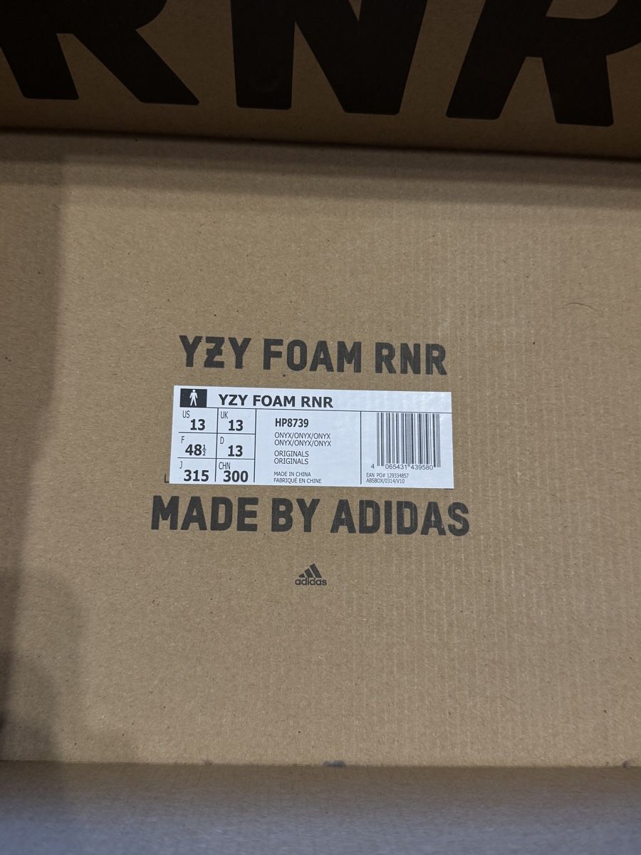 Scarpe da uomo: Adidas Yeezy Foam Runner Onyx, Gr. US 13 – Usato da Bättwil venduto da Luc4.v1tn 2