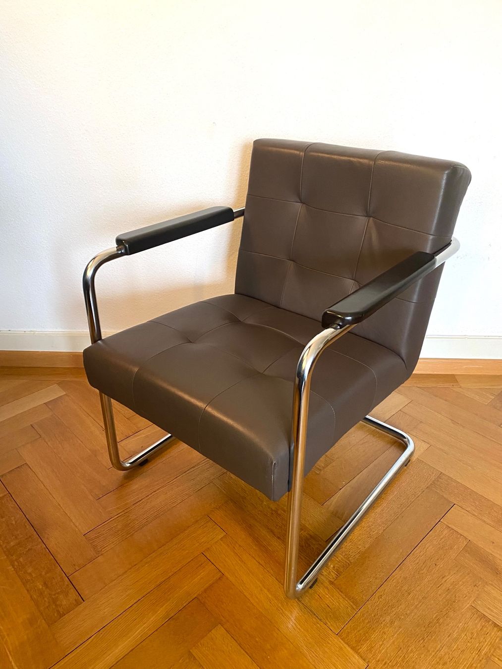Poltrone: Design Freischwinger Sessel Chair – Usato da Olten venduto da sportwelt 2