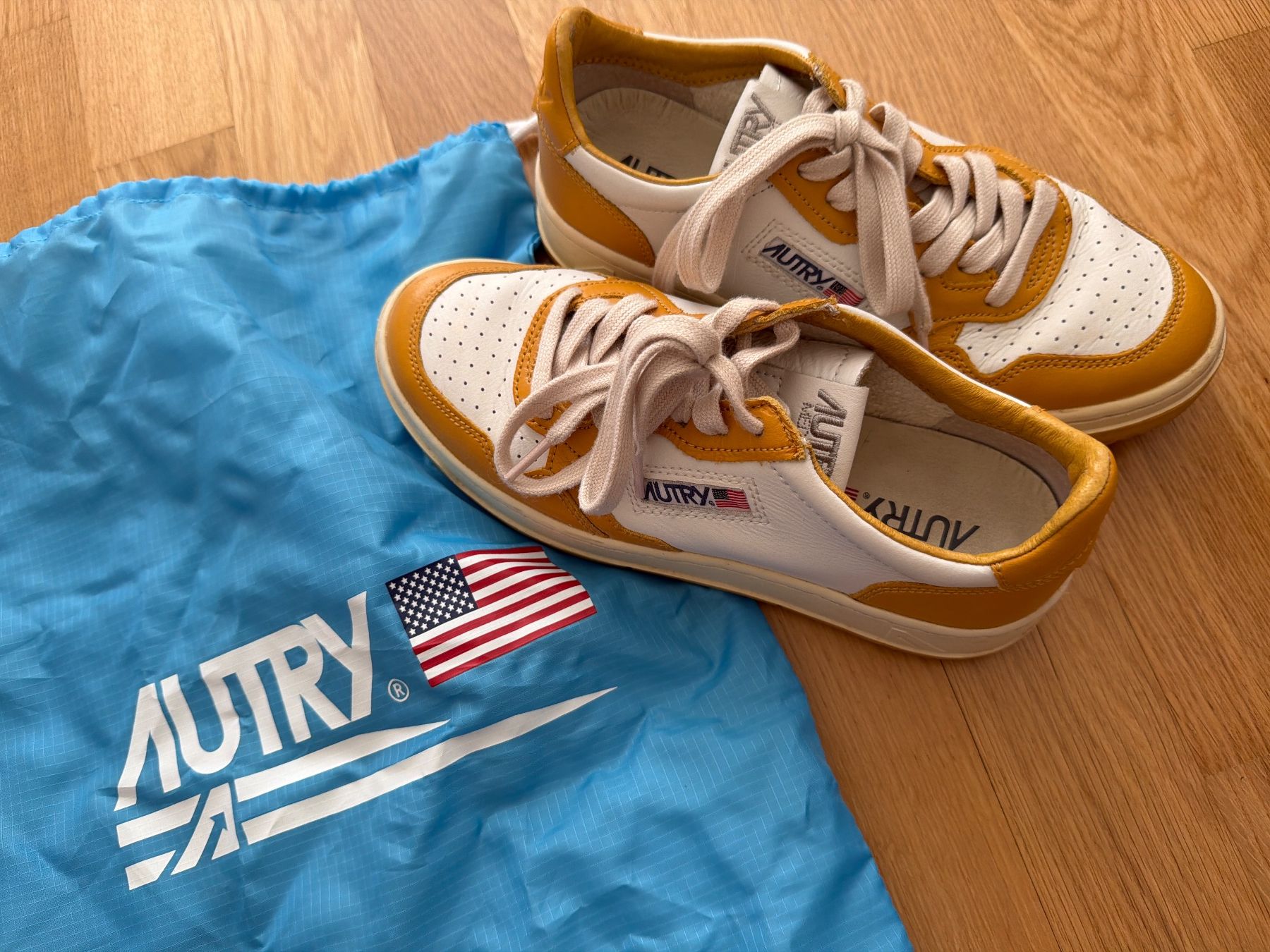 Autry Chaussures femmes: Baskets Autry taille 38 – D'occasion à Nyon par Lucieluce2211
