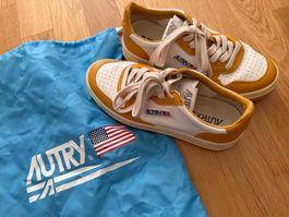 Baskets Autry taille 38