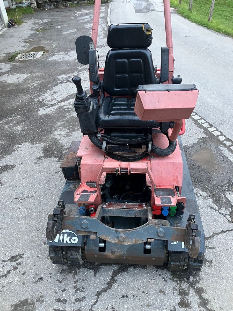 Trattori: Weinbau Traktor Niko 60 Mulch Traktor – Usato da Niederbipp venduto da baggerch 6