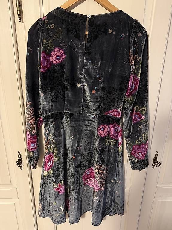 Kleider: Samtkleid mit Blumenmuster, Odd Molly, Size 0 – Gebraucht aus Glattfelden von pexx79 1