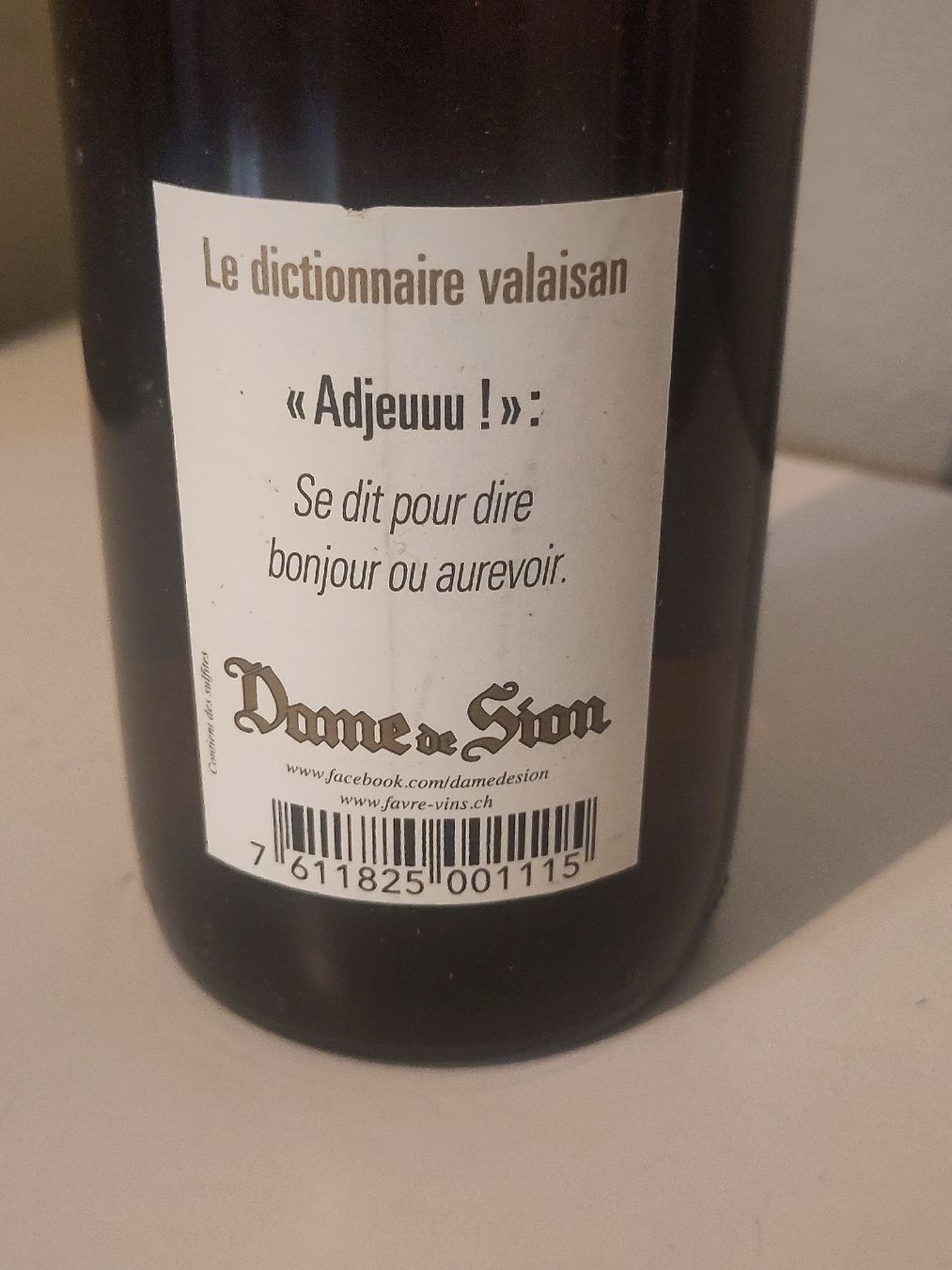 Wein: 8 FL. Fendant "Dame de Sion" 2019 – Neu (gemäss Beschreibung) aus Basel von Morgenmuffel 4