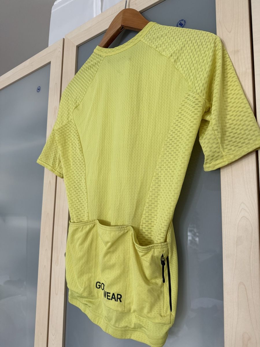 Canottiere & Pantaloni: GORE Radtrikot Gr. XS/36 – Usato da Pontresina venduto da Dolly14 2