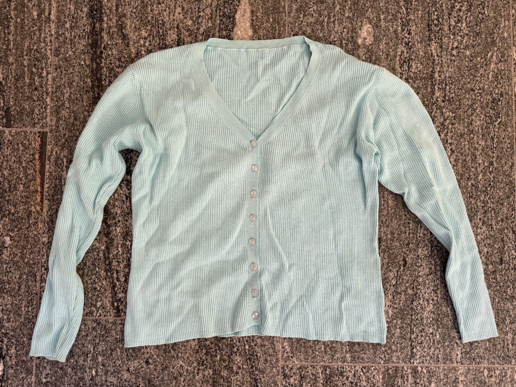 Maglioni & Felpe: Light blue womens cardigan – Usato da S. Vittore venduto da via_h2nb