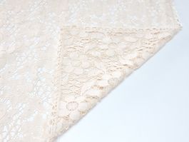 Tischdecke aus Spitzenstoff - Nappe en dentelle