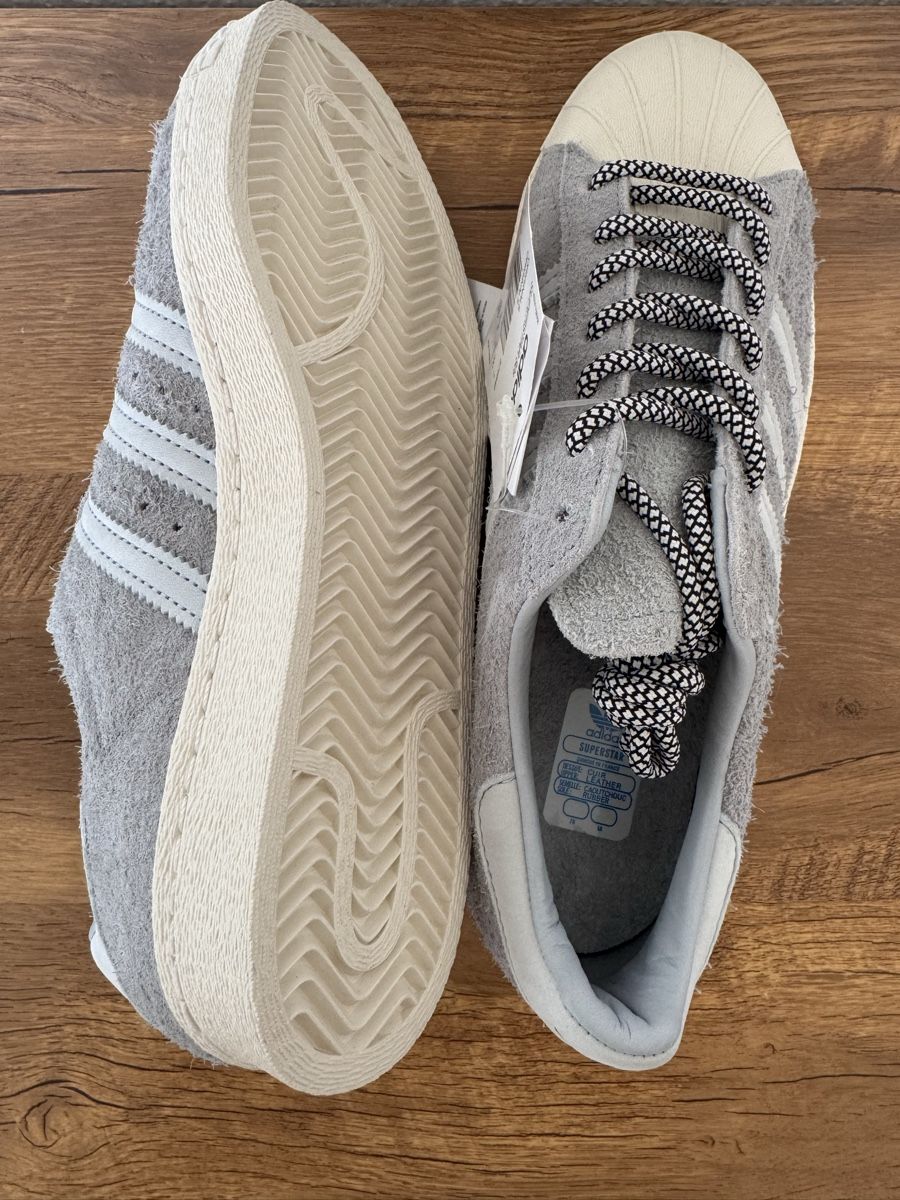 Adidas Scarpe da donna: Baskets Adidas Superstar grises, taille 40 2/3 – Nuovo e nell'imballaggio originale da Brügg BE venduto da Goob 7