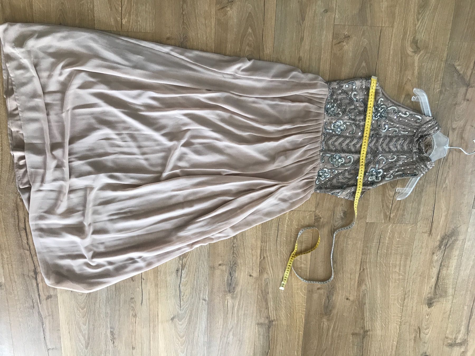 Kleider: Kleid – Gebraucht aus Lotzwil von lan_qr2y 1