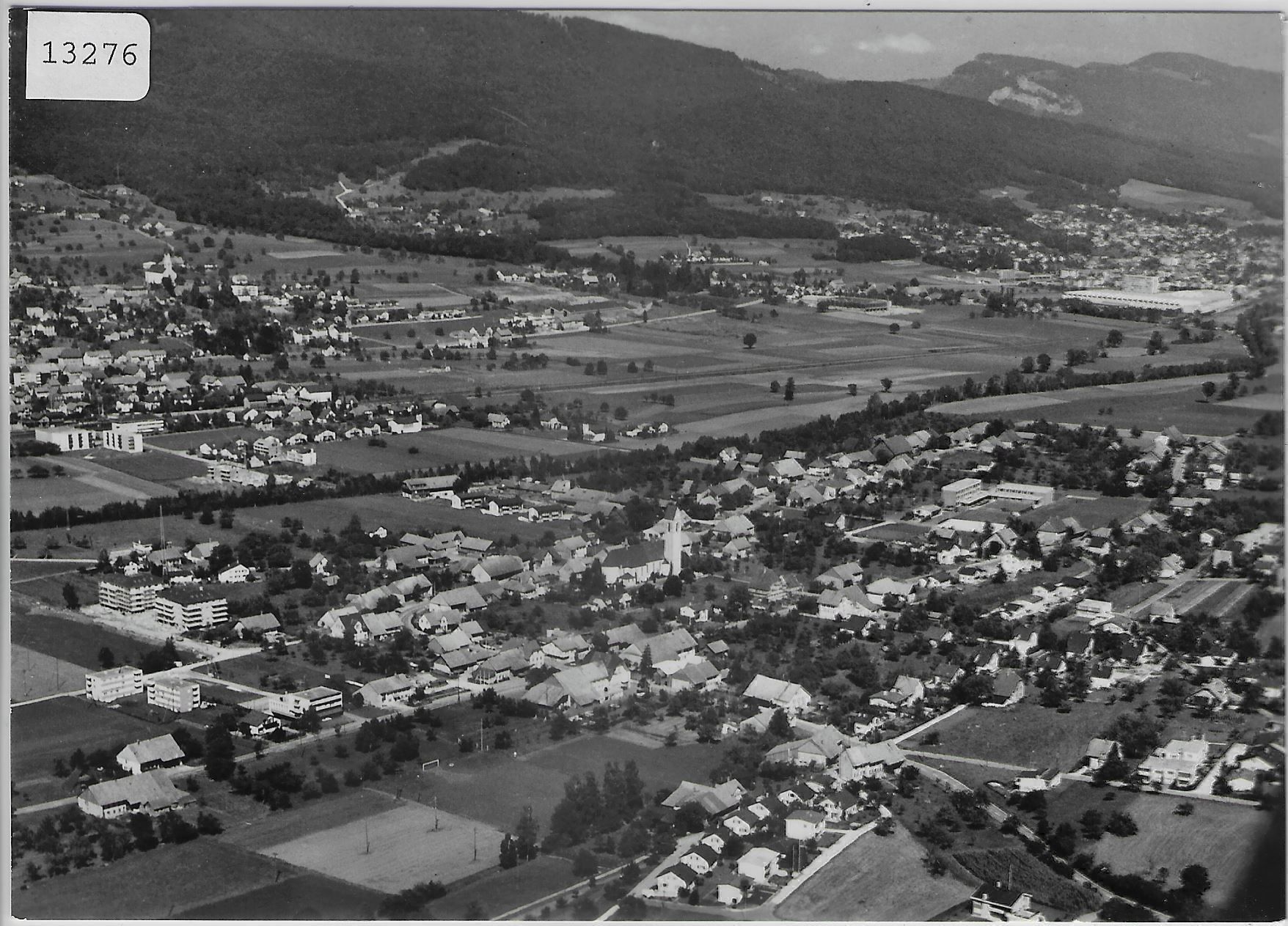 Cartoline postali: Flugaufnahme Kappel SO – Antico da Ettingen venduto da Kartenplanet