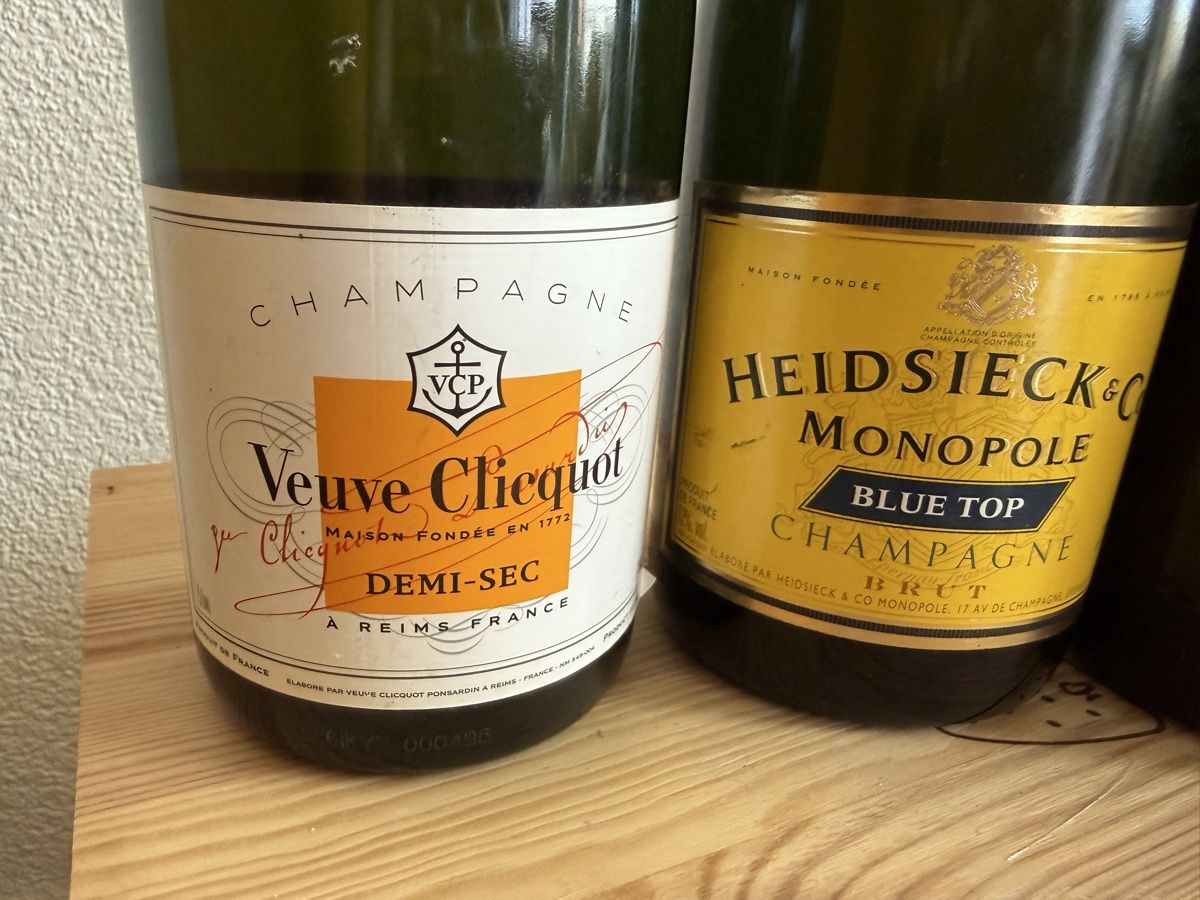 Vino: 4 Flaschen Schaumwein / Champagner / Sekt – Nuovo (secondo la descrizione) da Olten venduto da ale_nb2x 4