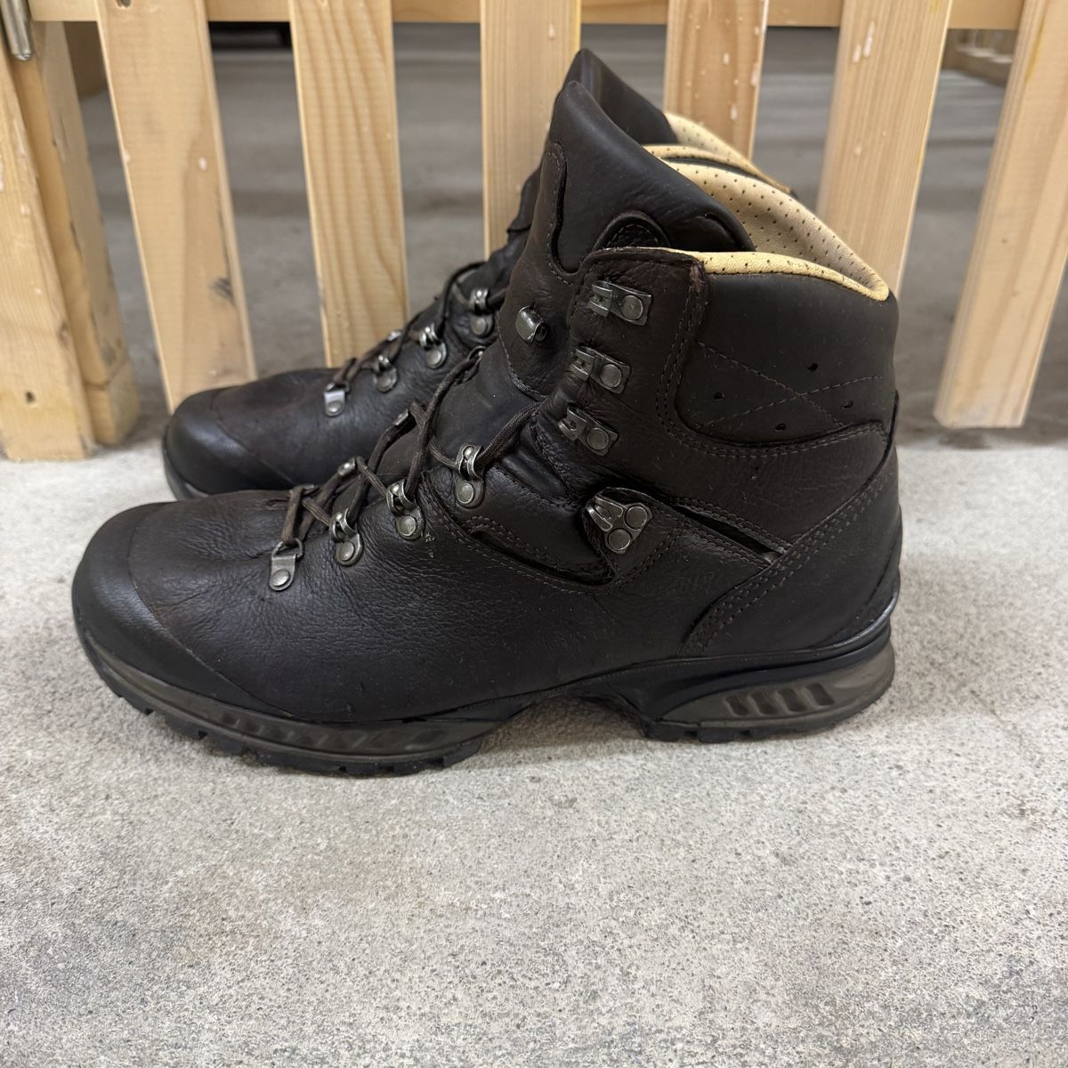 Hanwag Herrenschuhe: Hanwag Lhasa (46.5) – Gebraucht aus Horw von HerrTadellos