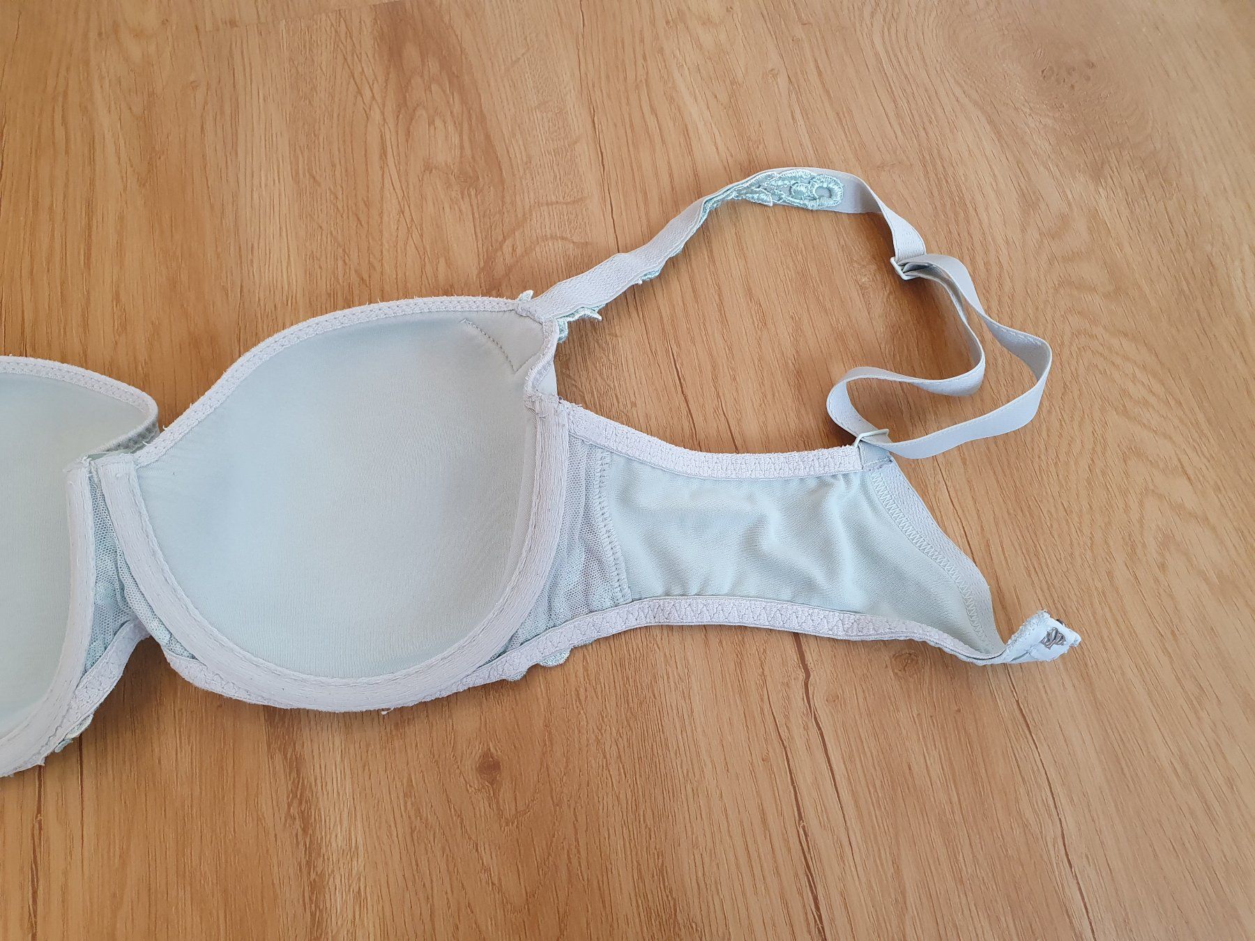 Simone Pérèle Altra biancheria intima: Simone Perele Andora 3D Molded-Cup BH - helles mintgrün- 70E – Usato da Heinrichswil venduto da sabi2809 1