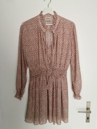Chiffonkleid mit Gummizug a. d. Taille, langärmlig, rotbeige