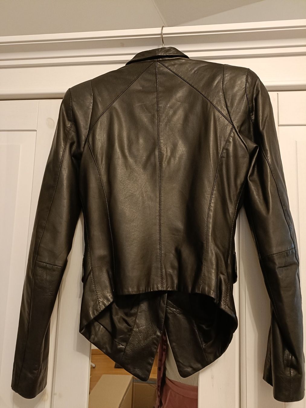 Giacche: Soft lamb leather jacket XS/S – Usato da Thalwil venduto da ralucoantza 1