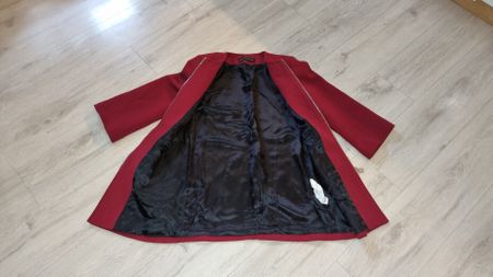 Zara Woman Herbstmantel, bordeauxrot, Gr. S – neuwertig 