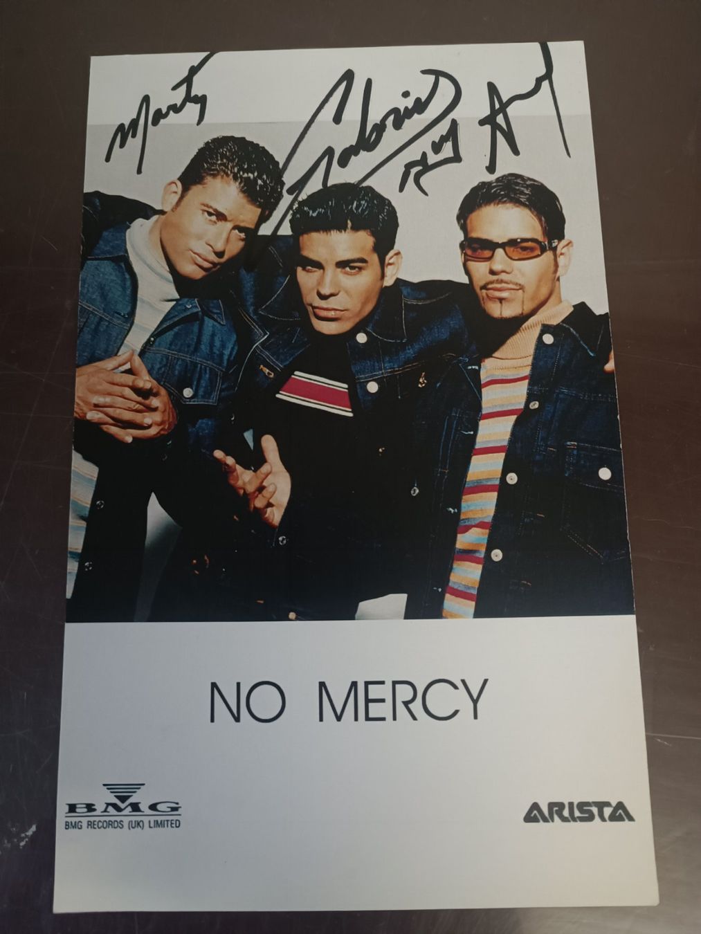 Autografi: No Mercy - handsignierte alte Autogrammkarte – Usato da Menziken venduto da Artographs