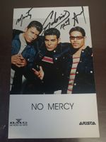 No Mercy - handsignierte alte Autogrammkarte