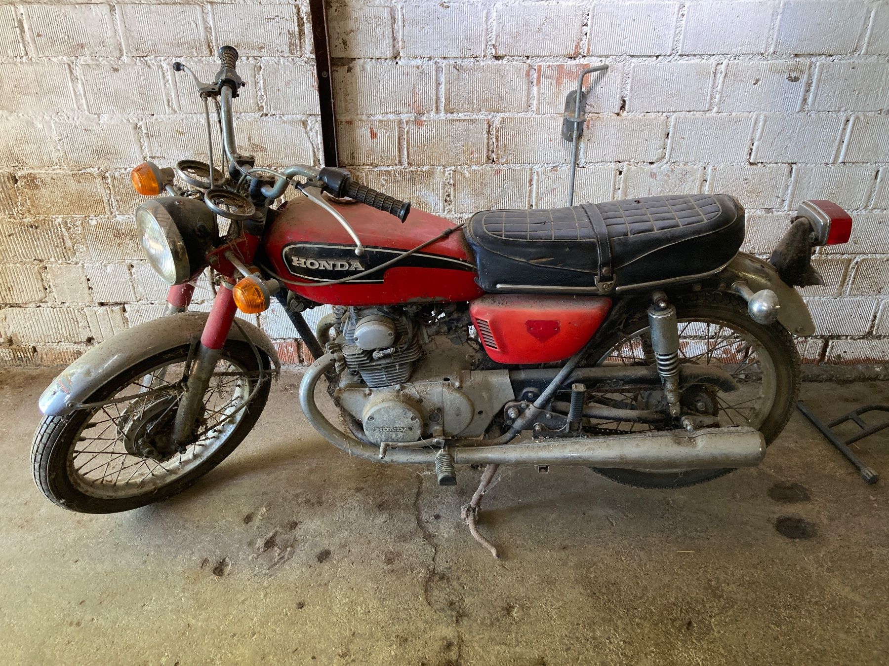 Honda Strada: Honda CB 175 – Difettoso da Retschwil venduto da chaguesel