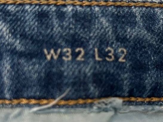 Calvin Klein Jeans: Jeans Calvin Klein W32 L32 – Usato da Maroggia venduto da Leumas1979 3