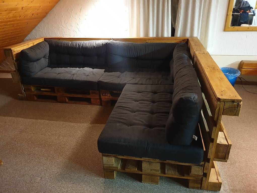 Divani: Paletten-Sofa – Usato da Niederwil AG venduto da Acantik 3