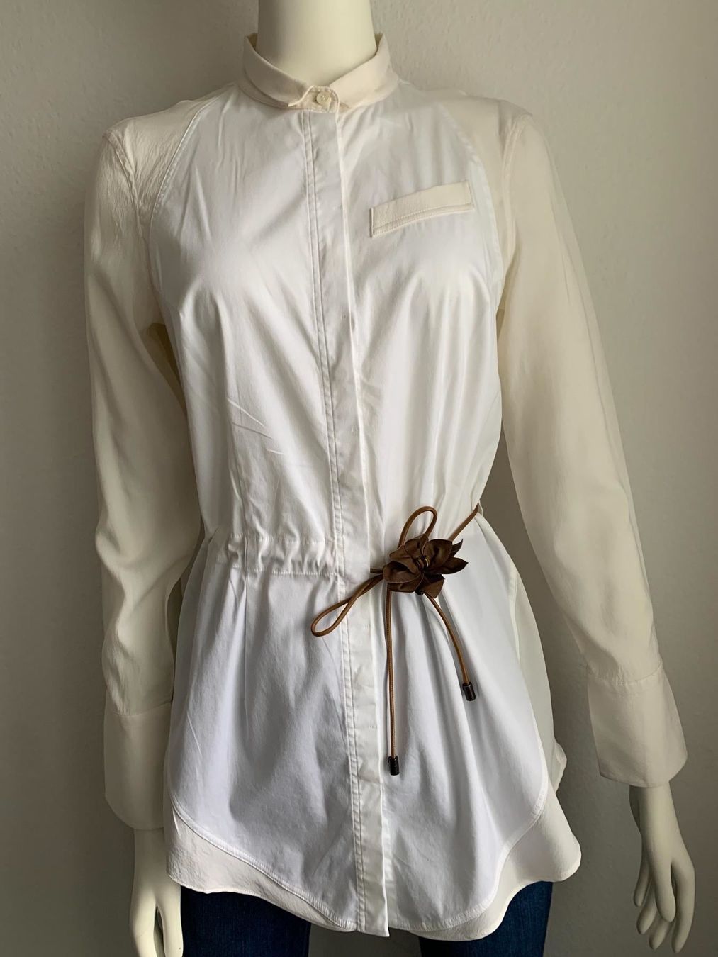 Brunello Cucinelli Camicette: Brunello Cucinelli Bluse – Nuovo (secondo la descrizione) da Winterthur venduto da 19.19 1