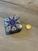 Kleine Metalldose quadratisch mit Muster