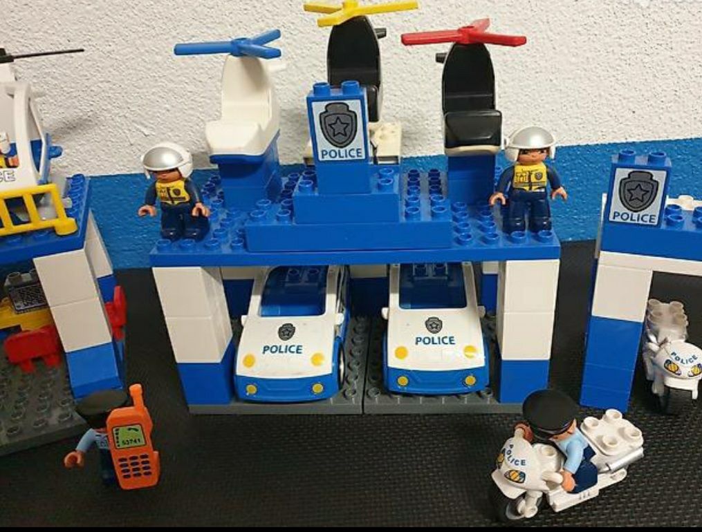 Duplo Spielzeuge: Lego Duplo riesiges Set Polizei Polizeistation – Gebraucht aus Münchwilen TG von  2
