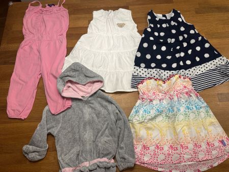 Mädchen Paket 5  Teile Gr.  86