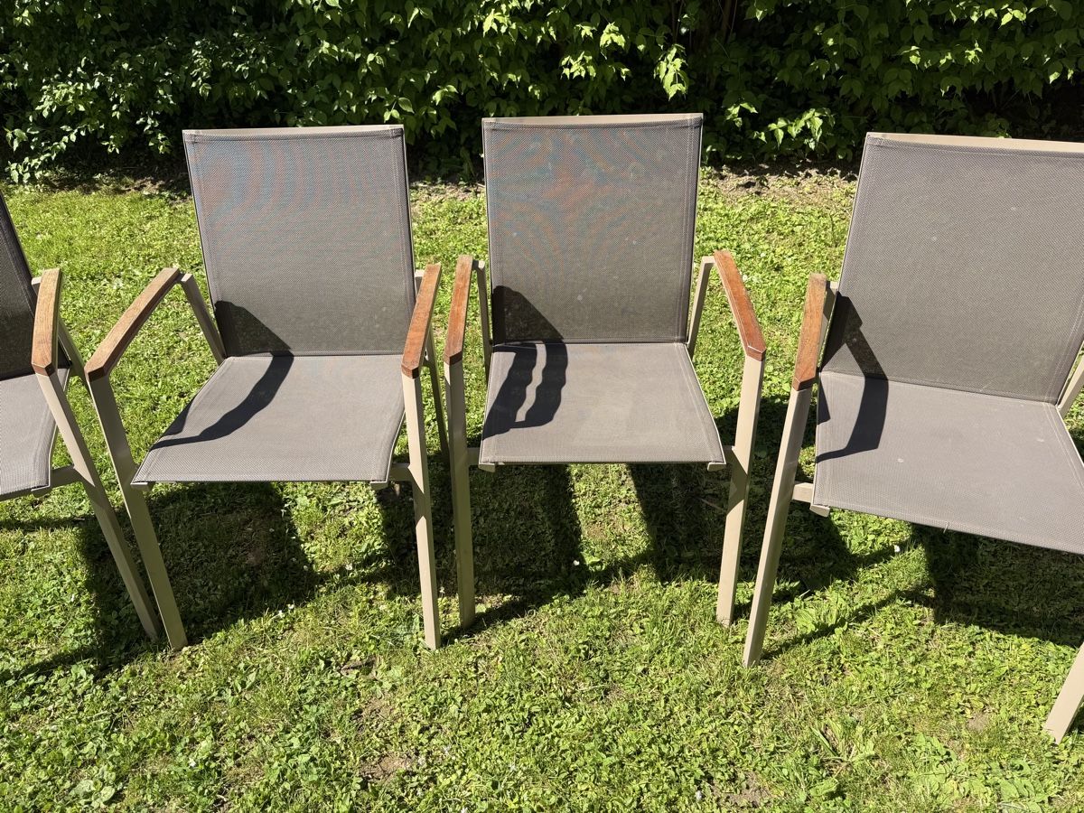 Interio Set di tavolo e panche: Gartentisch aus Teak-Holz mit 4 Stühlen – Usato da Zürich venduto da TBR22 6