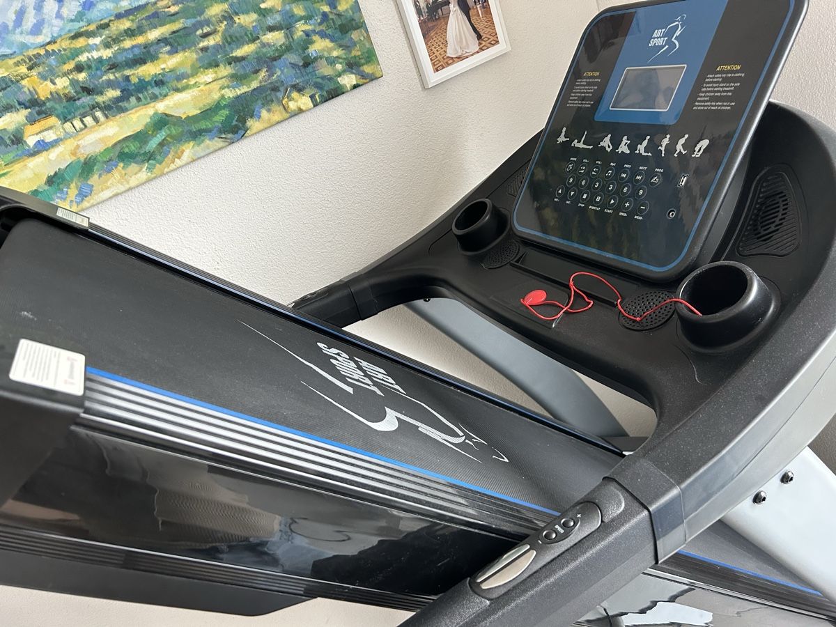 Hometrainer: Laufband Speedrunner 7000 wie neu – Usato da Schindellegi venduto da Vanessa54 2