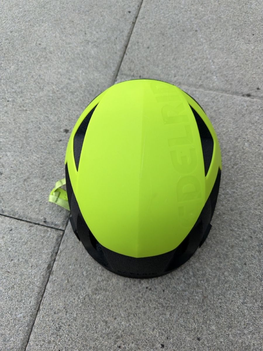 Edelrid Caschi: Edelrid Salathe Kletterhelm – Usato da Rothrist venduto da Jacktk