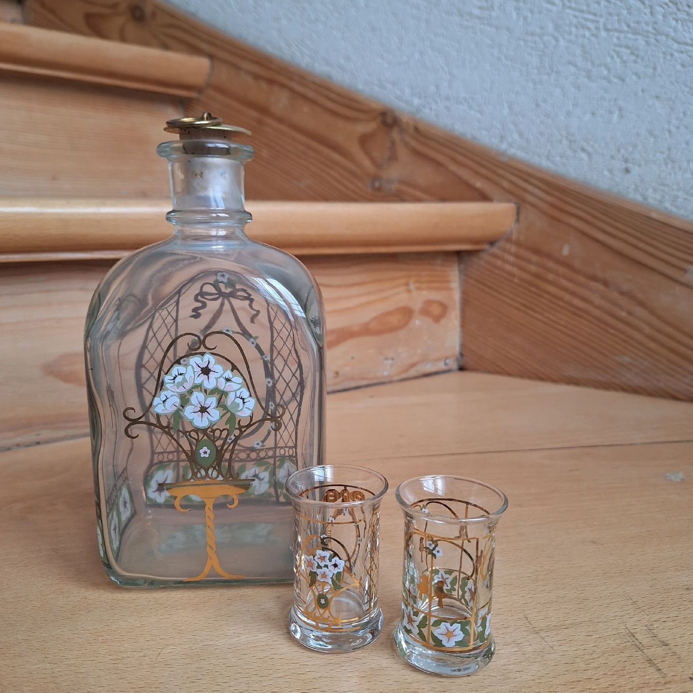 Caraffe: Versand möglich! Likör Schnapsflasche mit 2 Gläser – Usato da Winterthur venduto da Goldpipau