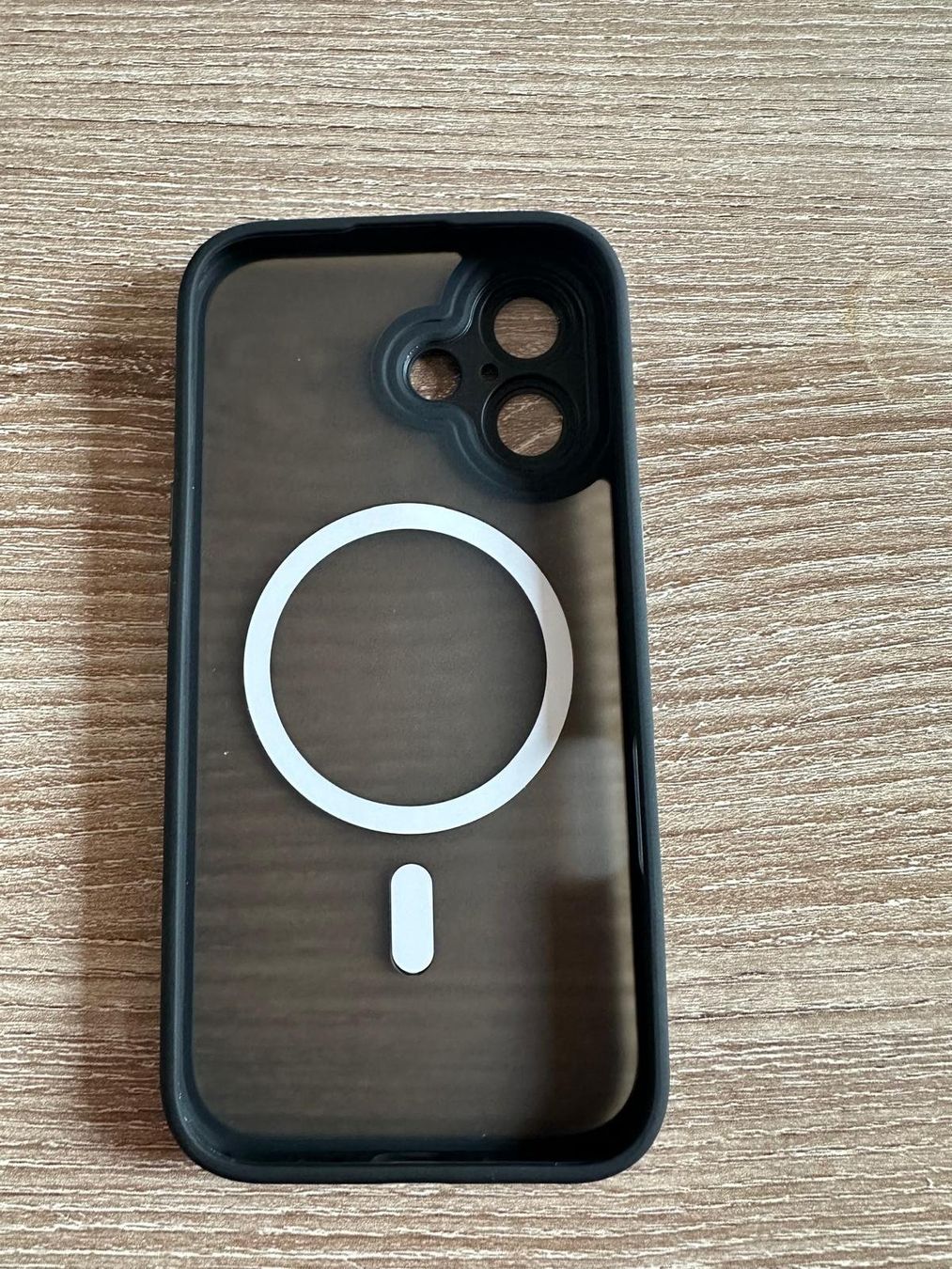 Cover & Protezioni schermo: Schwarze Iphone 16 Plus Handyhülle – Nuovo e nell'imballaggio originale da Schalunen venduto da Haris97 1