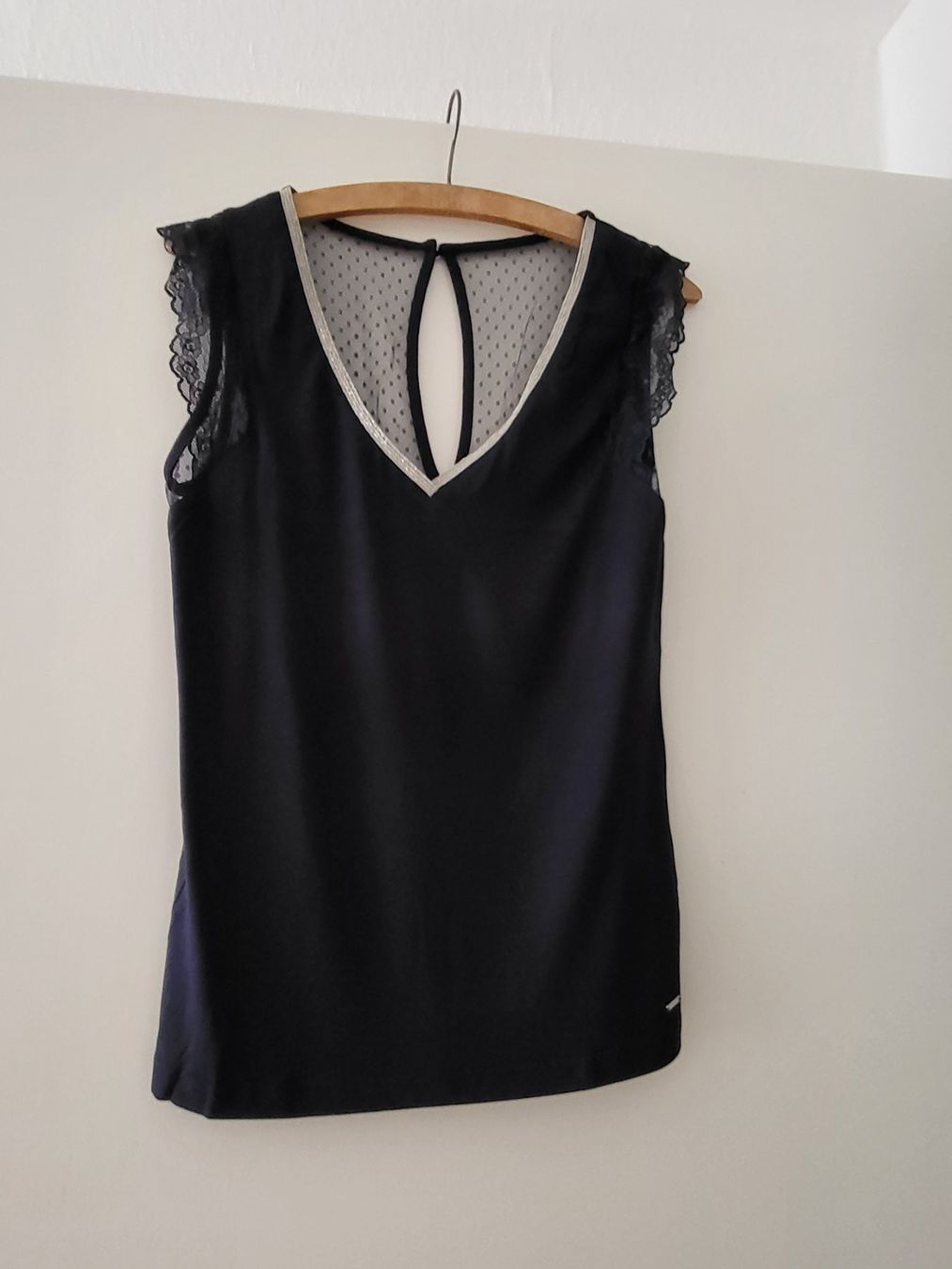Morgan Top: Top avec dentelle – Usato da Vevey venduto da dzi_glb9