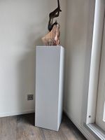 Stabile Skulpturen-Stehle